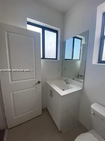 575 NE 208th Terrace Miami FL 33179