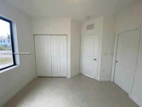 575 NE 208th Terrace Miami FL 33179