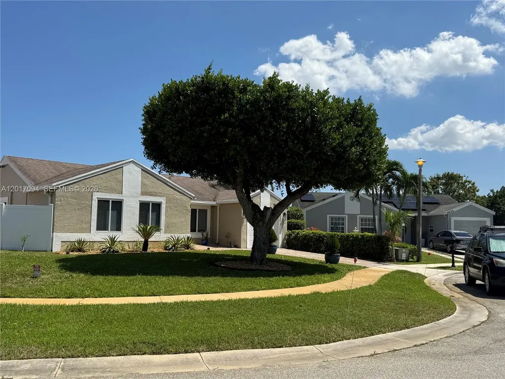 18818 Cloud Lake Circle Boca Raton FL 33496