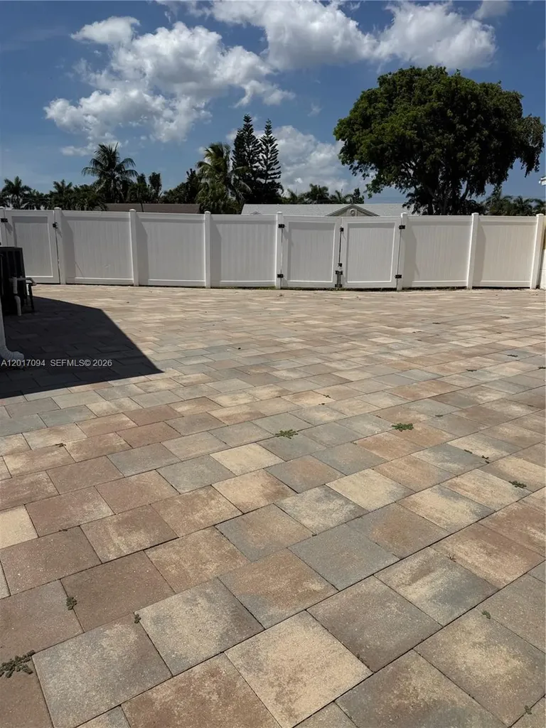 18818 Cloud Lake Circle Boca Raton FL 33496