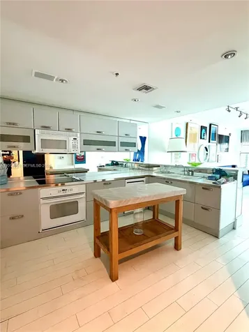 6580 Indian Creek Drive Miami Beach FL 33141