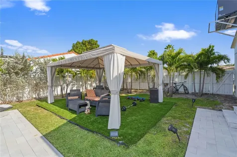 1639 Van Buren Street Hollywood FL 33020