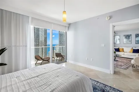 200 Biscayne Boulevard Way Miami FL 33131