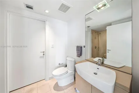 200 Biscayne Boulevard Way Miami FL 33131