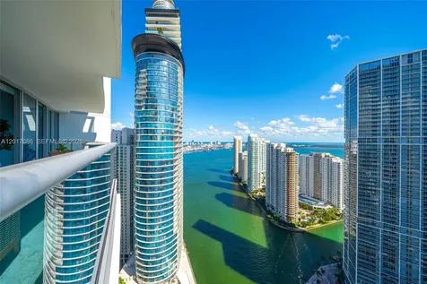 200 Biscayne Boulevard Way Miami FL 33131