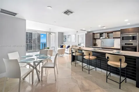 200 Biscayne Boulevard Way Miami FL 33131