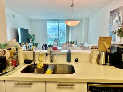 1800 N Bayshore Drive Miami FL 33132