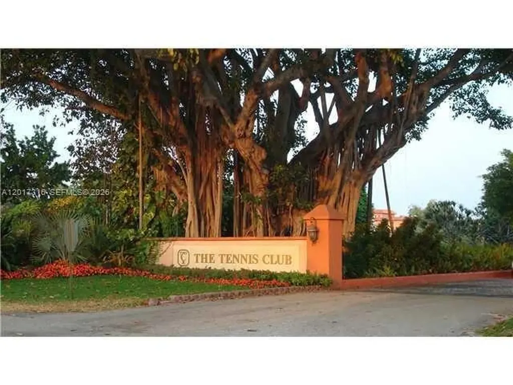660 Tennis Club Drive Fort Lauderdale FL 33311