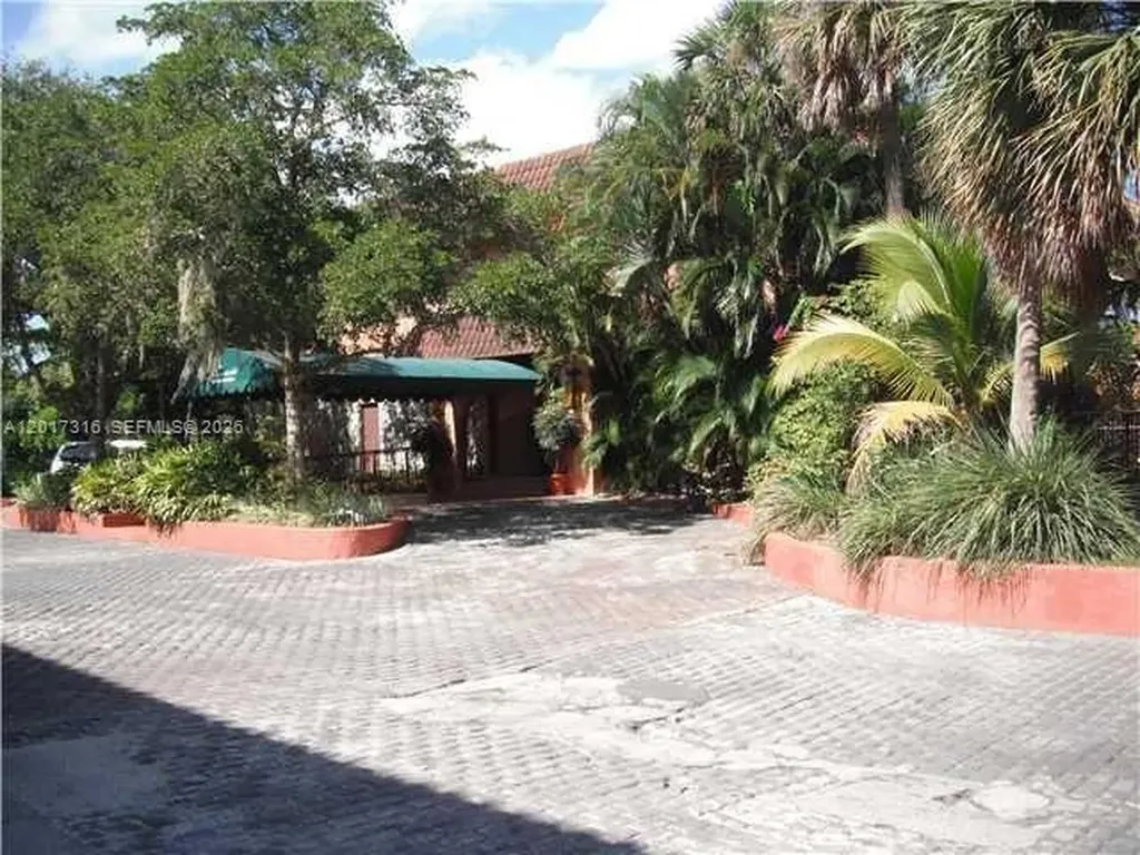 660 Tennis Club Drive Fort Lauderdale FL 33311
