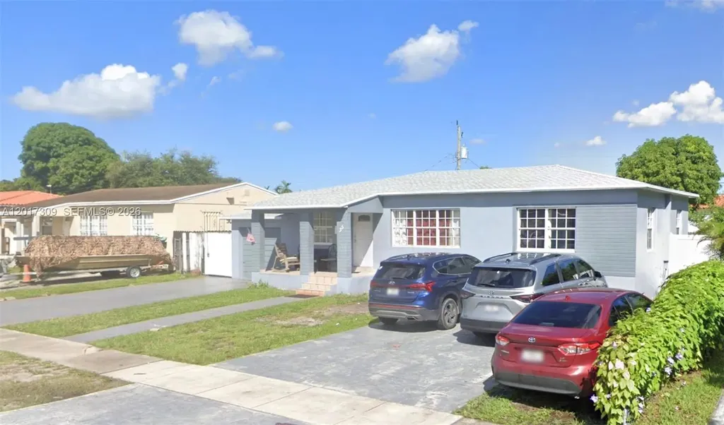 35 W 61st Street Hialeah FL 33012