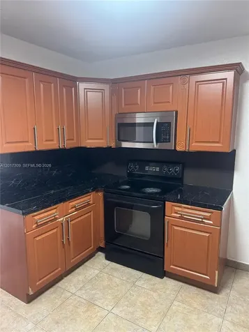 35 W 61st Street Hialeah FL 33012