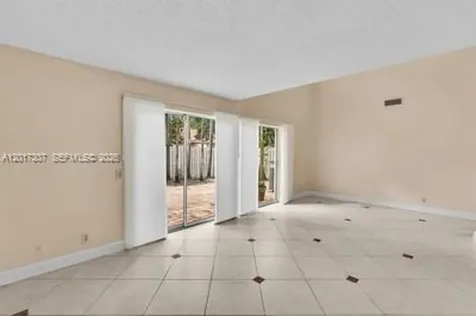 1395 Cottonwood Circle Weston FL 33326