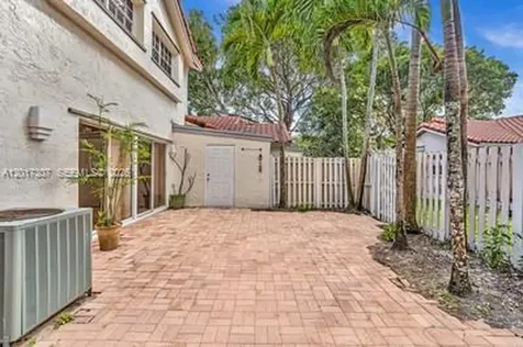1395 Cottonwood Circle Weston FL 33326