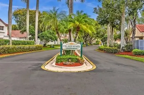 1395 Cottonwood Circle Weston FL 33326