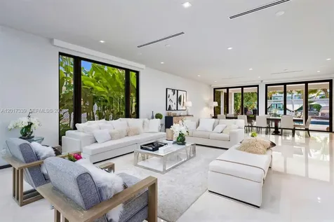 3734 Chase Avenue Miami Beach FL 33140