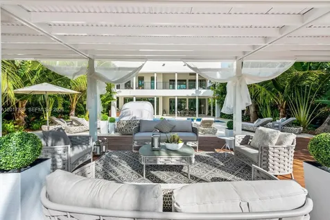 3734 Chase Avenue Miami Beach FL 33140