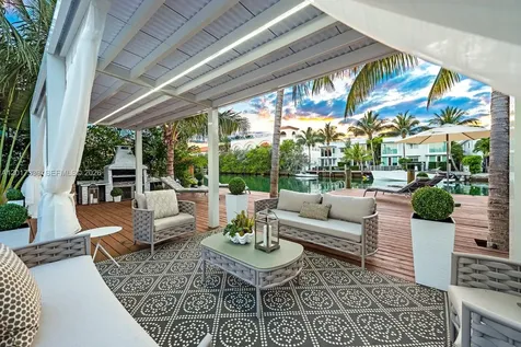 3734 Chase Avenue Miami Beach FL 33140