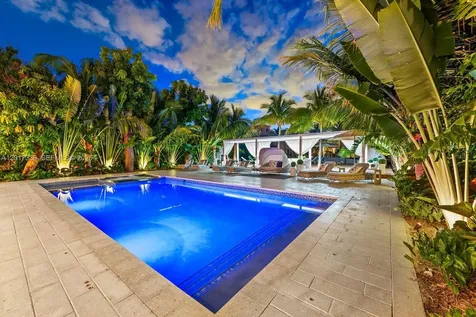 3734 Chase Avenue Miami Beach FL 33140