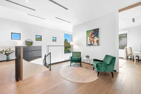 3734 Chase Avenue Miami Beach FL 33140