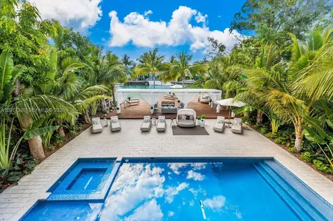 3734 Chase Avenue Miami Beach FL 33140