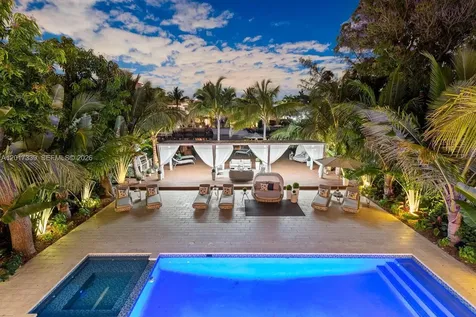 3734 Chase Avenue Miami Beach FL 33140