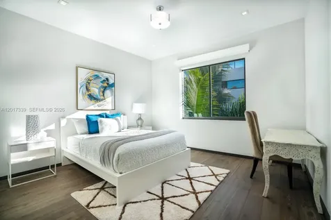 3734 Chase Avenue Miami Beach FL 33140