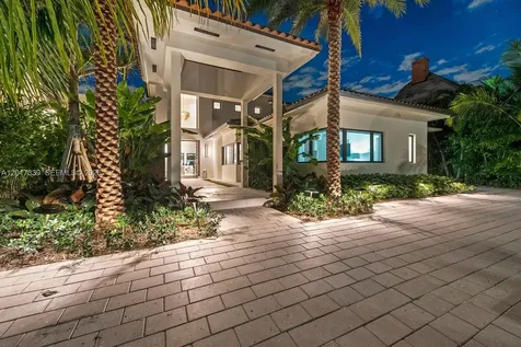 3734 Chase Avenue Miami Beach FL 33140