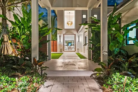 3734 Chase Avenue Miami Beach FL 33140