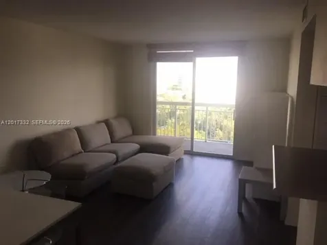 816 NW 11th Street Miami FL 33136