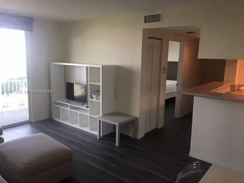 816 NW 11th Street Miami FL 33136