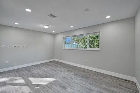8400 NW 7th Street Pembroke Pines FL 33024