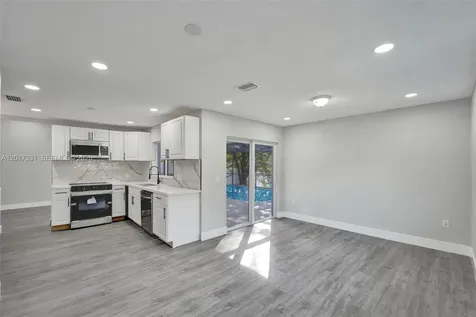 8400 NW 7th Street Pembroke Pines FL 33024