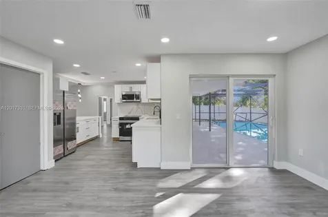 8400 NW 7th Street Pembroke Pines FL 33024