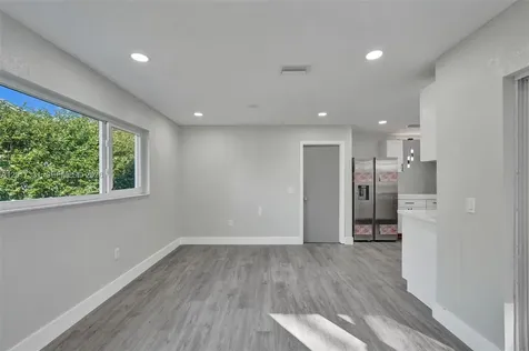 8400 NW 7th Street Pembroke Pines FL 33024