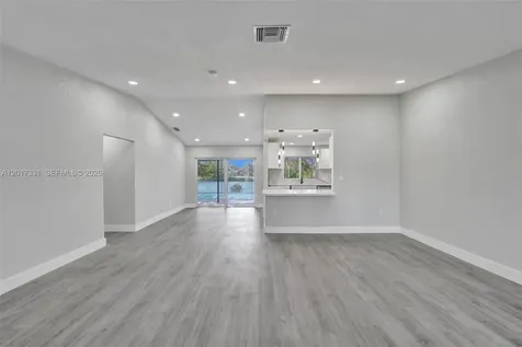 8400 NW 7th Street Pembroke Pines FL 33024