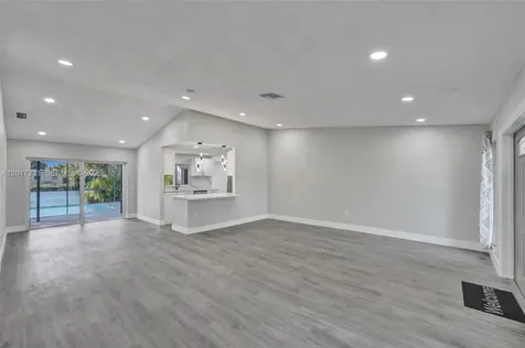 8400 NW 7th Street Pembroke Pines FL 33024