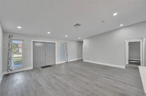 8400 NW 7th Street Pembroke Pines FL 33024
