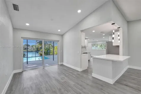 8400 NW 7th Street Pembroke Pines FL 33024