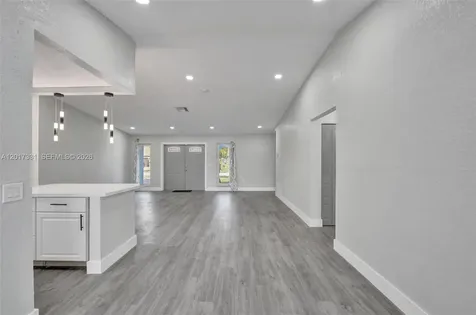 8400 NW 7th Street Pembroke Pines FL 33024
