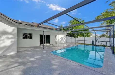 8400 NW 7th Street Pembroke Pines FL 33024