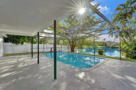 8400 NW 7th Street Pembroke Pines FL 33024