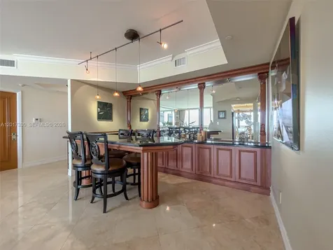 2000 Island Boulevard Aventura FL 33160
