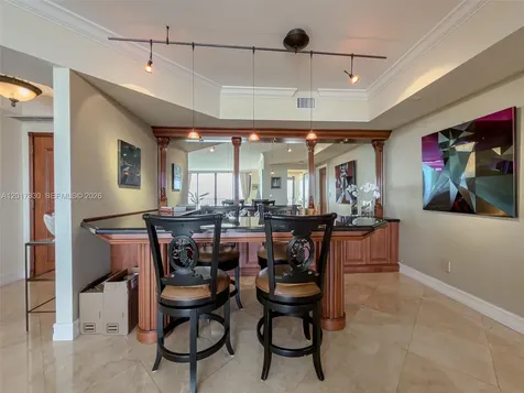 2000 Island Boulevard Aventura FL 33160
