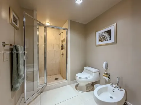 2000 Island Boulevard Aventura FL 33160