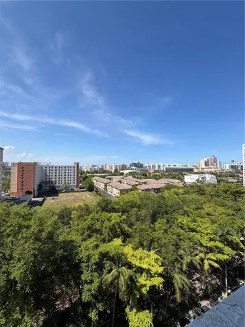 2780 NE 183rd Street Aventura FL 33160