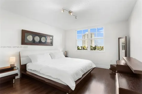 19655 E Country Club Drive Aventura FL 33180