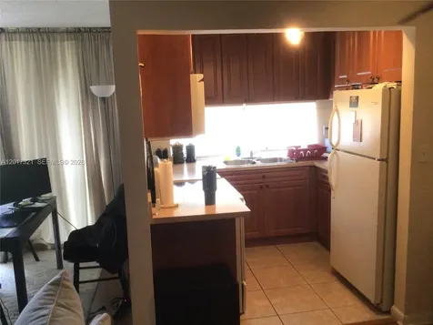 17021 N Bay Road Sunny Isles Beach FL 33160