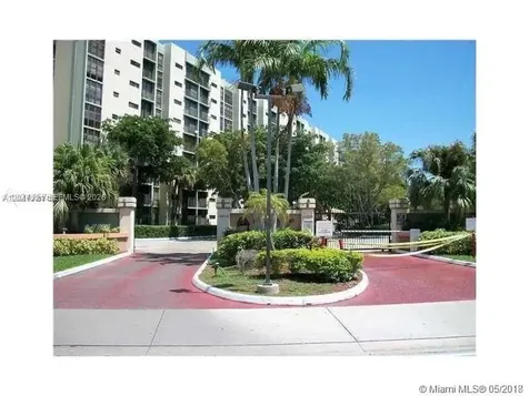 17021 N Bay Road Sunny Isles Beach FL 33160
