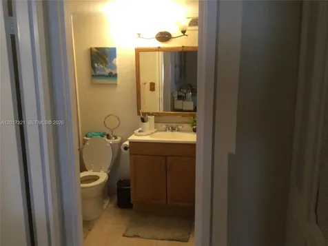 17021 N Bay Road Sunny Isles Beach FL 33160