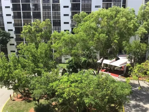 17021 N Bay Road Sunny Isles Beach FL 33160
